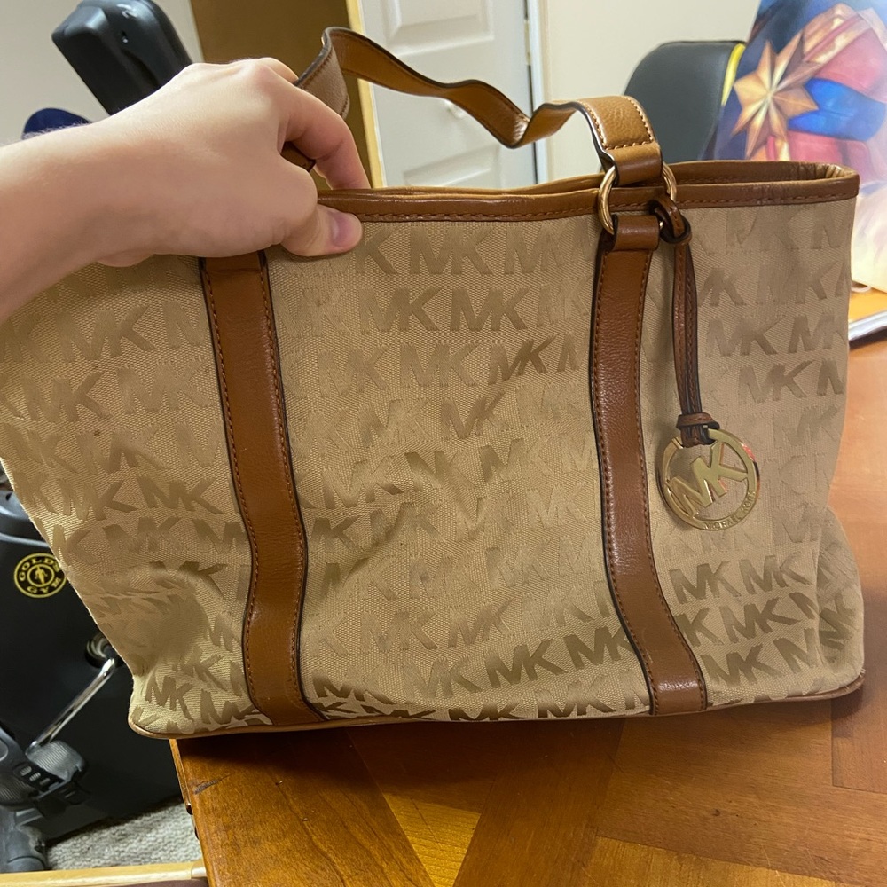 Michael Kors purse